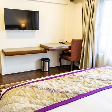 Paisley Palace Hotel Srīnagar Eksteriør billede
