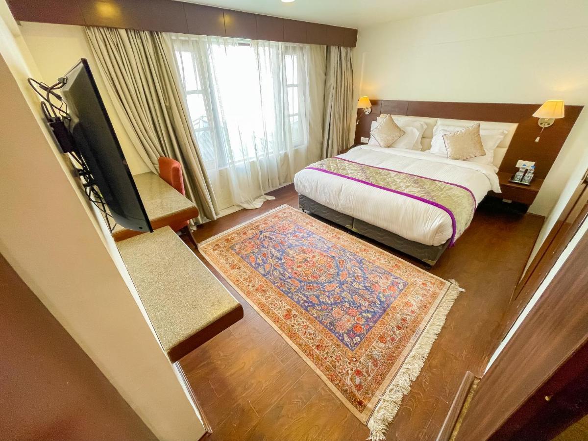 Paisley Palace Hotel Srīnagar Eksteriør billede